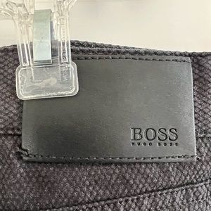 Hugo Boss jeans. Fabric is exquisite. Hemmed to a 28” inseam